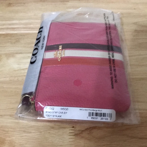 Coach Corner Zip Wristlet In Colorblock w/ Stripe - Picture 13 of 16